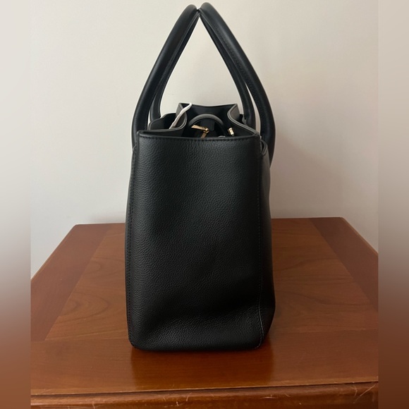 SOLD NEVER USED Chanel Executive Authentic Black Grained Leather Tote Bag - Picture 7 of 14